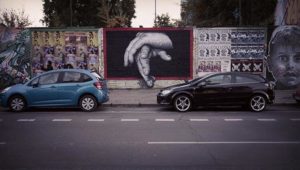 Stopping Vehicle - Innovative Street Arts (10)