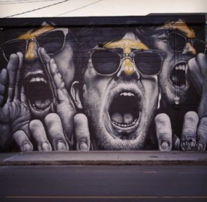 Innovative Street Arts (25) - Shouting