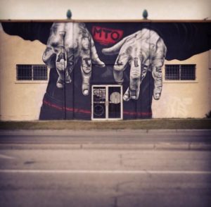Crossed Finger - Innovative Street Arts (4)