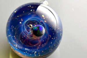 Galaxy Pendants Made from Glass (11)
