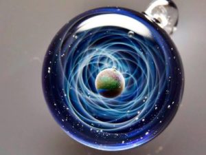 Galaxy Pendants Made from Glass (13)